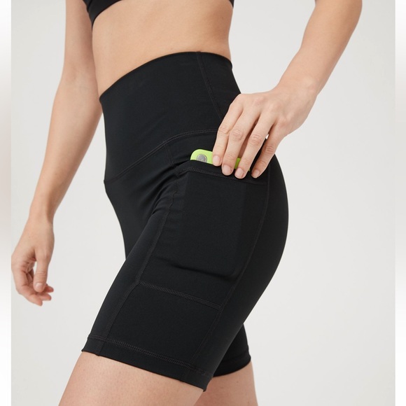Aerie Offline Real Me High Rise 7” Bike Short with Pockets - Picture 1 of 8